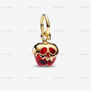 NWOT Pandora Poison Apple Charm